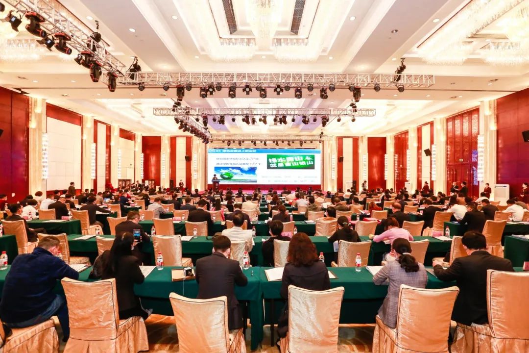 【喜訊】湖北中陽建設(shè)集團(tuán)再度榮登“2020年湖北民營企業(yè)100強(qiáng)”